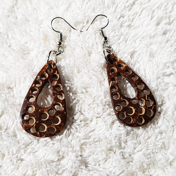Natural Coconut Shell Earrings – Eco-friendly Accessories